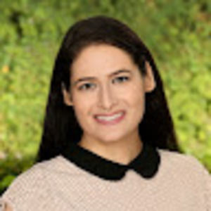 Meet your Posher, Malia